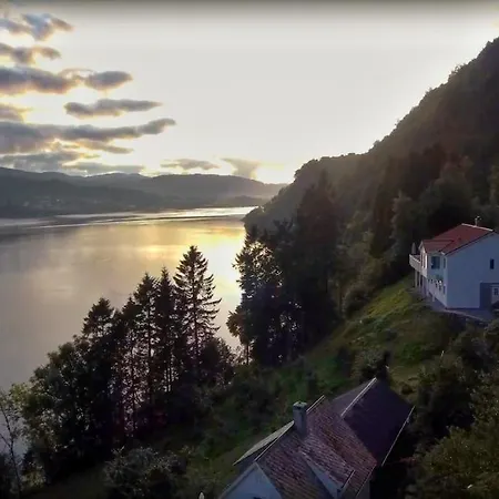 Sofia's House With Fjord View - 30 Min From Bergen Holiday home Mjelda