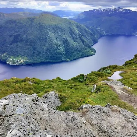 Sofia's House With Fjord View - 30 Min From Bergen